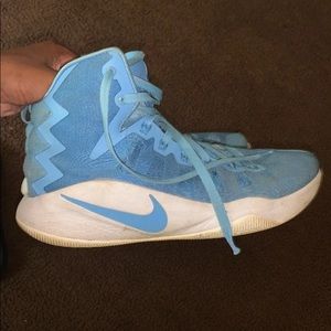 Nike hyperdunks basketball shoes